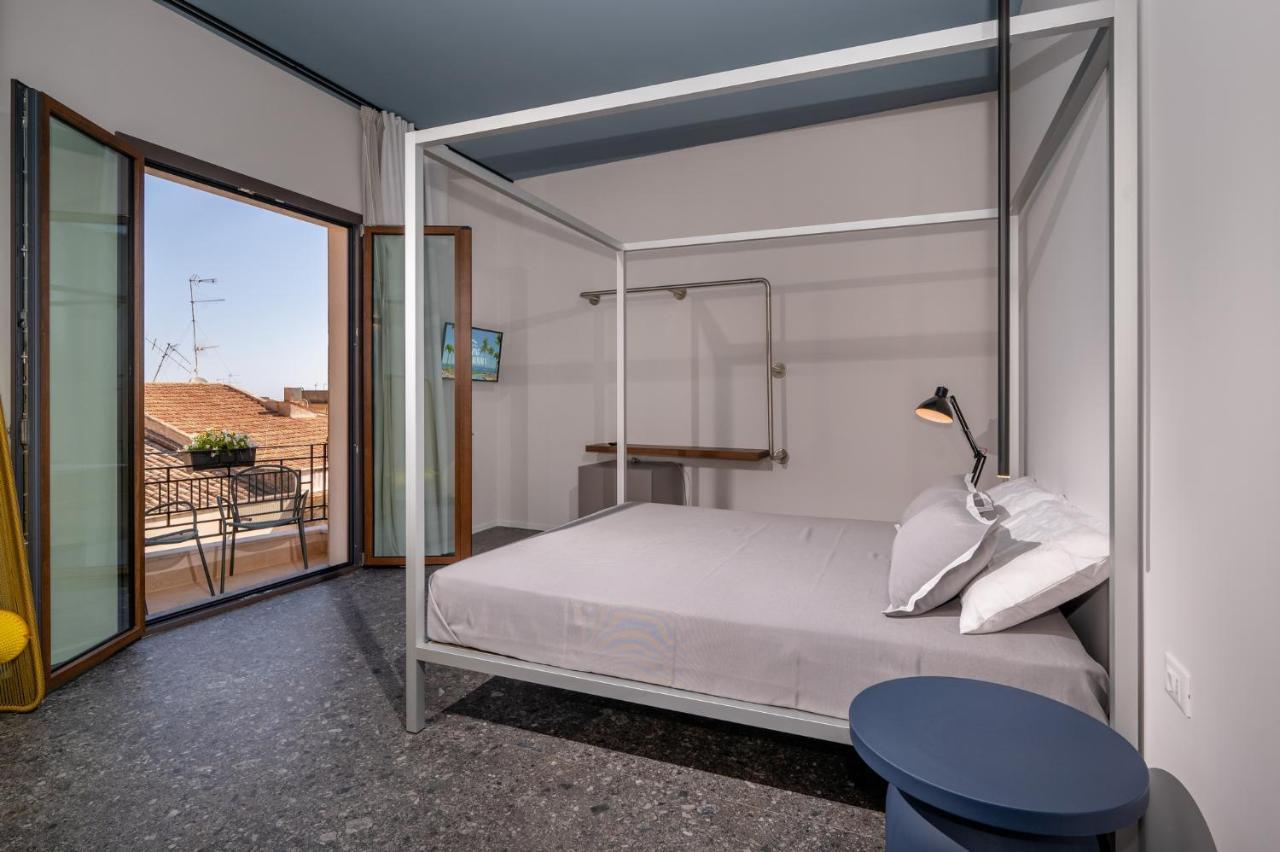 Bed 10.5 - Design Suite Castellammare del Golfo Kültér fotó
